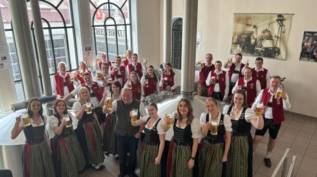 Das Festbier für das Bezirksmusikfest wurde von den Musikantinnen und Musikanten gemeinsam mit Storchenbräu-Chef Hans Roth verkostet. 