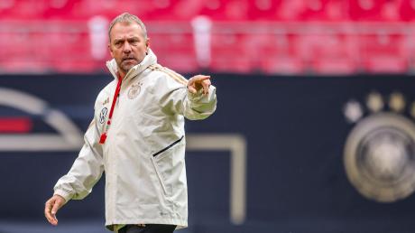 «Wir haben ein bisschen was gut zu machen», sagt Bundestrainer Hansi Flick vor der Partie gegen England.