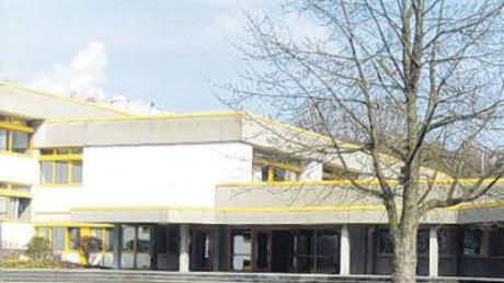 Die Hauptschule in Weißenhorn wird zur „Mittelschule“.  