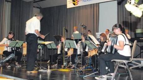 Das Nersinger Akkordeonorchester feierte sein 20-jähriges Bestehen mit einem Jubiläumskonzert. 
