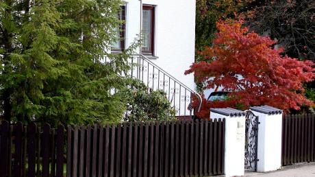 Dieses Haus in Nersingen hat der getötete Mann in Leibi gekauft. 