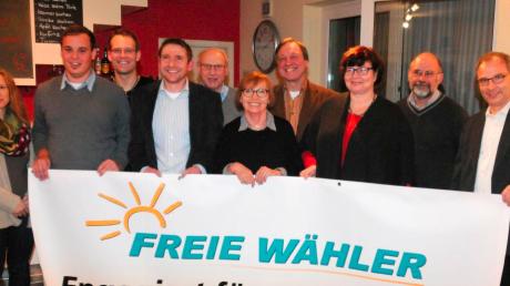 Auf in den Wahlkampf: die Freien Wähler Neu-Ulm haben sich für die Kommunalwahl im März aufgestellt. 