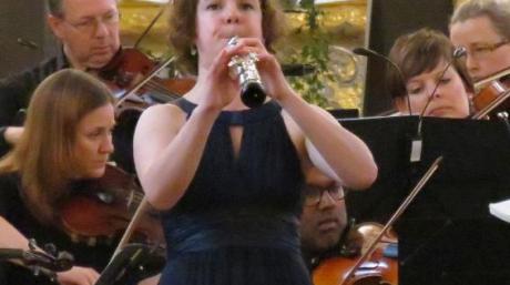 Juliana Koch als Solistin des Oboenkonzerts von Richard Strauss. 
