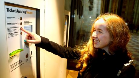Pforte - Neue Pforten und Verkaufsshop im Ulmer Münster - Aufstieg - Turm - Drehkreuz - Kasse - Ticket - Ticketautomat - Automat