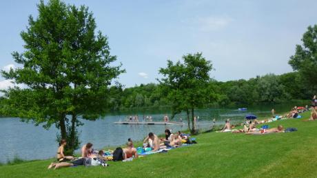 An heißen Tagen ein beliebtes Ausflugsziel, der Baggersee in Vöhringen. Doch Nacktbaden ist dort nicht erlaubt. 