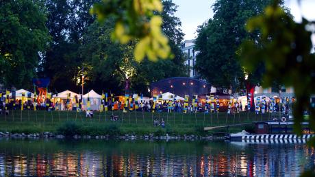 Die Donau wird am Wochenende wieder zur Festbühne. 