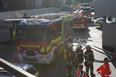 Zwei Verletzte bei Brand im Universum-Center in Ulm