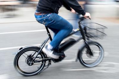 Zwei Promille: Mann ist volltrunken mit dem E-Bike unterwegs