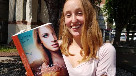Kämpft für ihre Fantasy-Trilogie: Laura S. Kunze aus Wullenstetten sucht Unterstützer für eine Buchveröffentlichung. 	