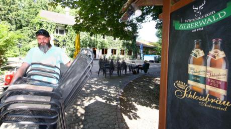 Henry Glinka, Betreiber des Wirtshaus zum Silberwald in Ludwigsfeld, übernimmt zum 1. März das Orange Restaurant in Neu-Ulm.