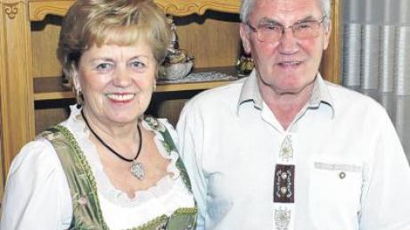 Seit 50 Jahren sind Hildegard und Hans Rößler aus Weichering glücklich verheiratet. 