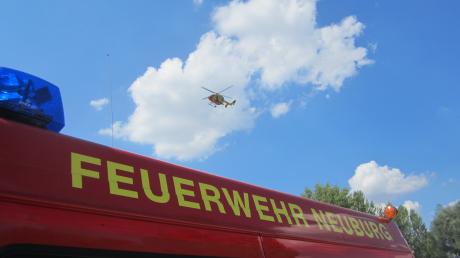 Zur Unterstützung wurden Taucher der Berufsfeuerwehr Ingolstadt angefordert, die mit dem Hubschrauber eingeflogen wurden. 