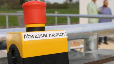 Abwasser marsch! hieß es gestern an der Pumpstation in Ergertshausen. 