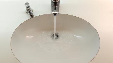 Leitungswasser wird in Neuburg ab 2016 teurer.