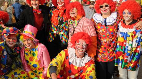 Einmal in ein Clownskostüm schlüpfen und den Alltag vergessen. Die Faschingsumzüge in Rennertshofen und Bertoldsheim (Bild) am 25. und 26. Februar sind der ideale Ort dafür. 	