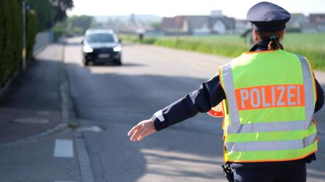 Ein Autofahrer ohne Fahrerlaubnis wurde in Altmannstein einer Verkehrskontrolle unterzogen.