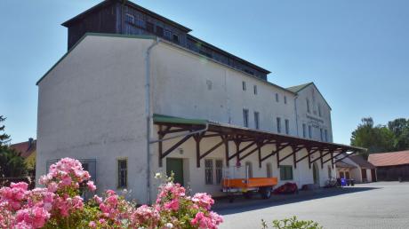 Die ehemalige Putzerei in Karlshuld ist das größte Lager für den Kulturhistorischen Verein und wird nun von einem Projektteam "aufgeräumt".