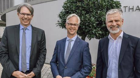 An der Spitze des Klinikums Ingolstadt stehen künftig drei Geschäftsführer (von links): Jochen Bocklet (Finanzen und Infrastruktur), Nicolai Kranz (Personal und Organisation) und Andreas Tiete (Medizin und Pflege). 	
