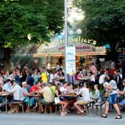 Das Hofgartenfest in Neuburg an der Donau findet 2024 zwischen dem 7. und dem 9. Juni statt. Hier gibt es alle Infos zu Programm, Anreise und Parken.
