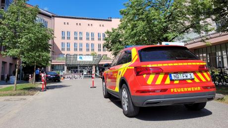 Die Neuburger Feuerwehr rückte am Donnerstag zu einem Einsatz im Krankenhaus aus.