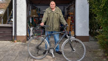 Genau 301.353 Kilometer hat Hagen Lüttge aus Leeder in 20 Jahren zurückgelegt – das ist mehr als sieben Mal um die Erde. Über seine Erlebnisse auf den Straßen erzählt er: „Gehupt haben nur die deutschen Autofahrer.“ 