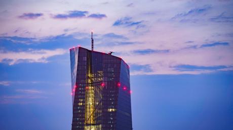 Die Zentrale der Europäischen Zentralbank (EZB) steht in Frankfurt am Main.