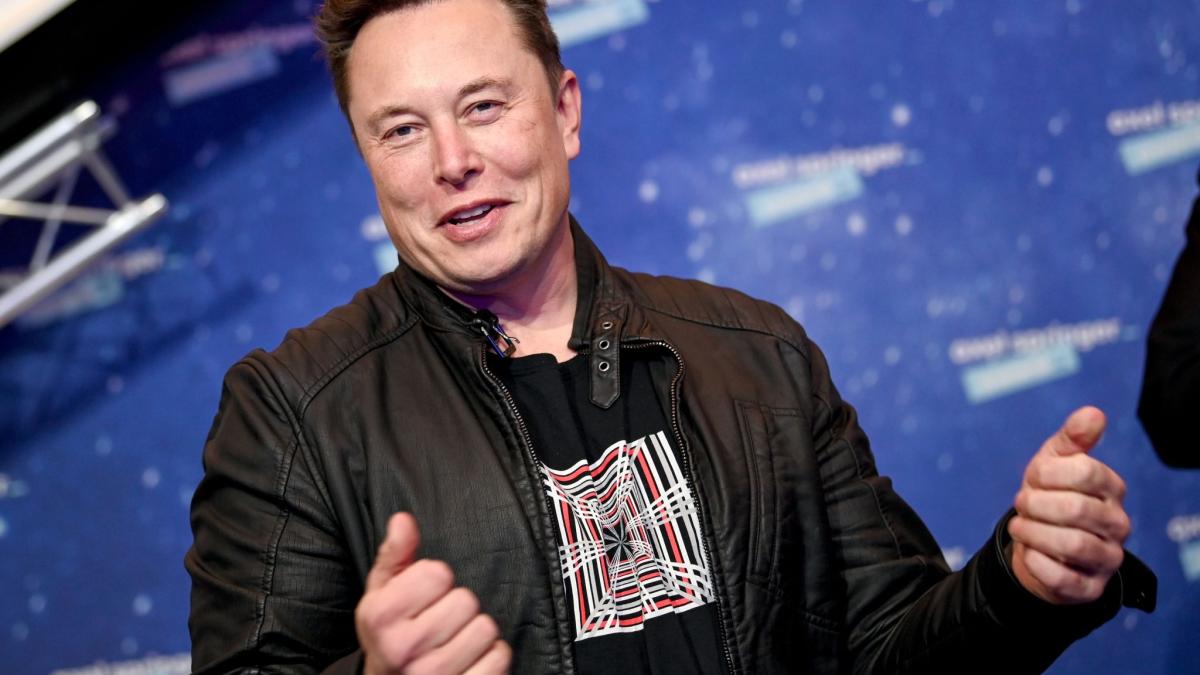 #Elon Musk begräbt Kriegsbeil im Konflikt mit Apple