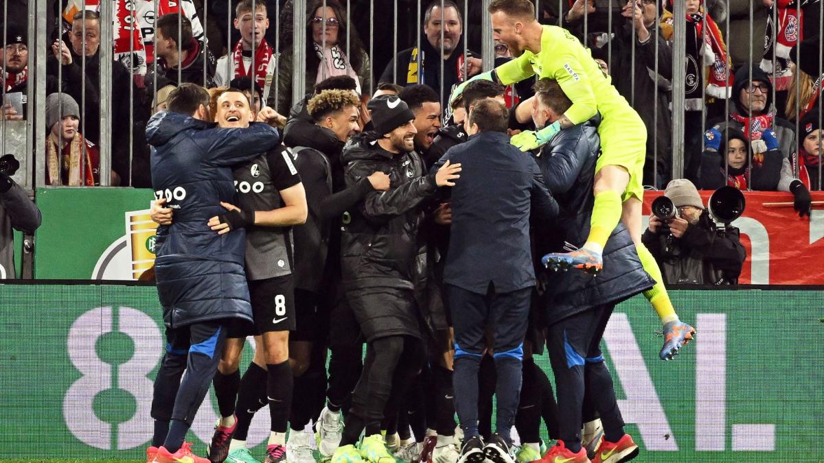 #DFB-Pokal: „Brutale Enttäuschung“: Freiburg schmeißt Bayern raus
