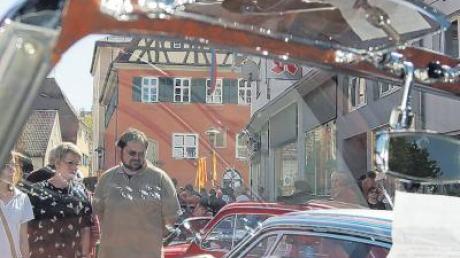 Herzstück des Frühjahrsmarktes in Bopfingen war die Automeile rund um den Marktplatz. Sechs Häuser präsentierten schicke Modelle.  