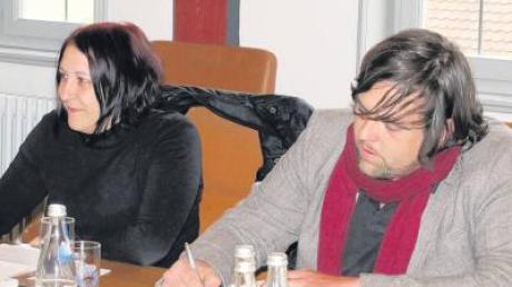 Sandra Kritsch und Michael Schwarz berichteten im Ausschuss Kinder, Jugend, Familie und Senioren über die Jugendarbeit in Oettingen.  