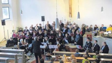 In einem Dreiklang mit viel Musik und Gesang feierte die evangelische Erlöserkirche Deiningen ihr 50-jähriges Jubiläum. 