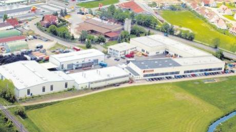 Die Hager Sondermaschinenbau GmbH aus der Vogelperspektive. Das Möttinger Unternehmen feiert am Freitag sein 30-jähriges Bestehen.  