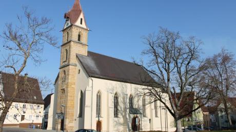 Nach siebenmonatiger Schließung wegen Bauarbeiten feierte am Samstagabend die Pfarrgemeinde St. Sebastian Oettingen ihren ersten Gottesdienst in der generalsanierten Stadtpfarrkirche St. Sebastian.  


