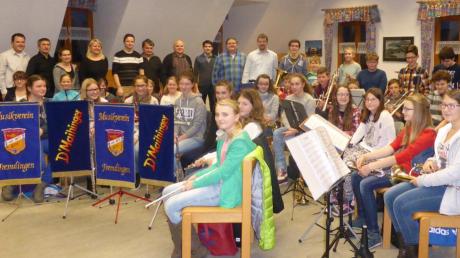 Die Musikvereine Fremdingen und Maihingen haben ein gemeinsames Vorstufenorchester gegründet. Grund sind die rückläufigen Ausbildungszahlen an beiden vereinsinternen Musikschulen. 
