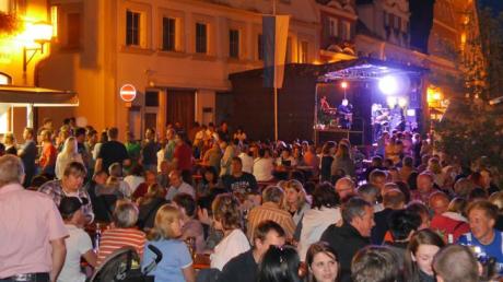 Auch heuer werden sich am 8. August wieder die Besucher zum Stadtfest „Summer in the City“ durch die Oettinger Altstadt drängen.  	