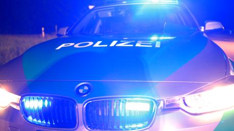 Die Polizei erwischte in Breitenthal einen Rollerfahrer, der nicht nur betrunken war, sondern auch noch unter Drogen und ohne Führerschein unterwegs war. 