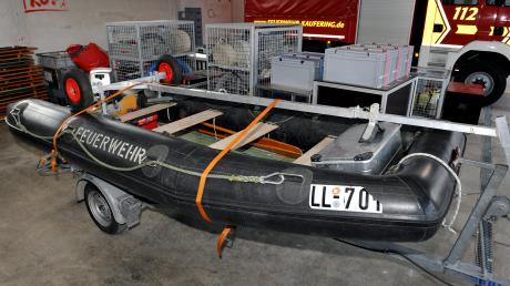 Ein ähnliches Boot hat auch die Oettinger Feuerwehr bislang. Nun soll es für 40000 durch ein neueres Exemplar ersetzt werden. 