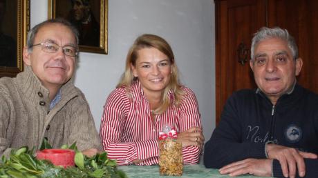 Die Initiatoren des Projekts „Amici dell’ Arte“ Karl Schaffer, Susanne Schaffer und Mario Borelli. 	