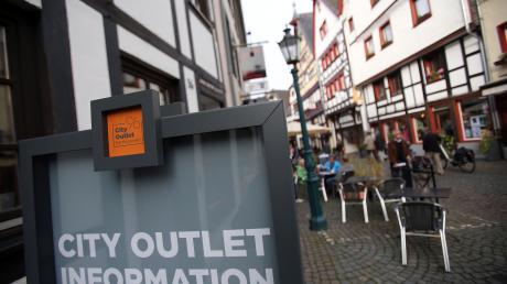 Viele kleine Outlet-Läden wie in Bad Münstereifel: Das Konzept wollen viele Städte ähnlich übernehmen.