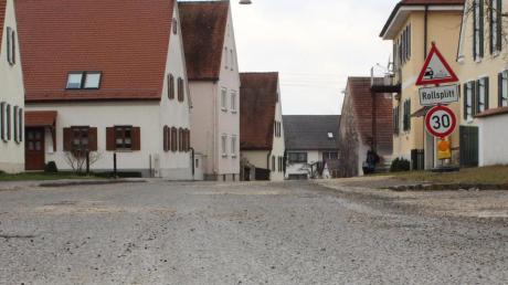 Die Ortsdurchfahrt in Bühl war das Hauptthema der Bürgerversammlung im Dorfzentrum. Alerheims Bürgermeister nannte den Beginn der Bauarbeiten. 