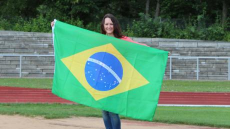 Jessica Kießling freut sich auf ihr Olympia-Abenteuer in Brasilien. Trotz brasilianischer Flagge will sie dort vor allem deutsche Sportler unterstützen. 