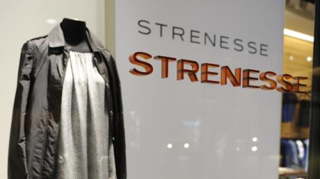 Der Nördlinger Modehersteller Strenesse schien kurz vor der Rettung - nun müssen die 240 Mitarbeiter weiter bangen.
