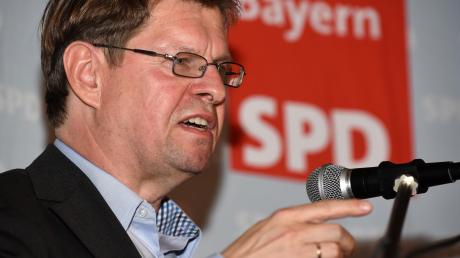 Der stellvertretende SPD-Bundesvorsitzende Ralf Stegner war Festredner beim Ortsverein Oettingen, der sein 125-jähriges Bestehen feierte.  	