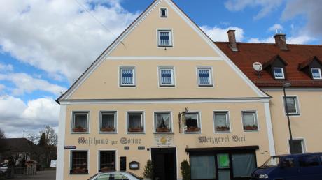 Die Metzgerei Birl in Oettingen gibt es nicht mehr. Wegen anhaltender personeller Probleme wird der Betrieb nicht mehr weitergeführt. Das Gasthaus bleibt. 