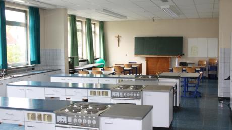 Die ungenutzte Schulküche im Gebäude der Grundschule Fremdingen soll in einen Kita-Gruppenraum umgebaut werden.