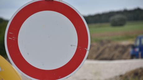 In den kommenden Wochen sind mehrere Staatsstraßen im Landkreis gesperrt.