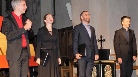 Das Ensemble „musica cubicularis“ mit (von links) Domen Marincic (Cembalo), Theresa Dlouhy (Sopran), Matthew Baker (Bass) und Tomaz Sevsek (Truhenorgel) in der Auhausener Klosterkirche.  	 	