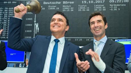 CEO Herbert Schein (links) und CFO Dr. Michael Pistauer feiern den Börsengang der Varta AG.