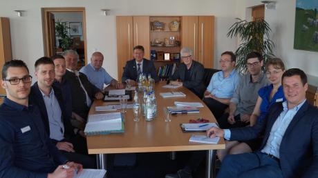 Die Arbeitsgruppe Almarin traf sich am Mittwoch zum ersten Mal im Landratsamt Donau-Ries. 