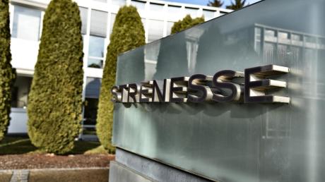 Der derzeitige Geschäftsführer der Strenesse New GmbH, Dr. Jürgen Gessler, zieht sich aus dem operativen Geschäft zurück, nachdem das Unternehmen nach eigenen Angaben wieder auf Wachstumskurs ist. 